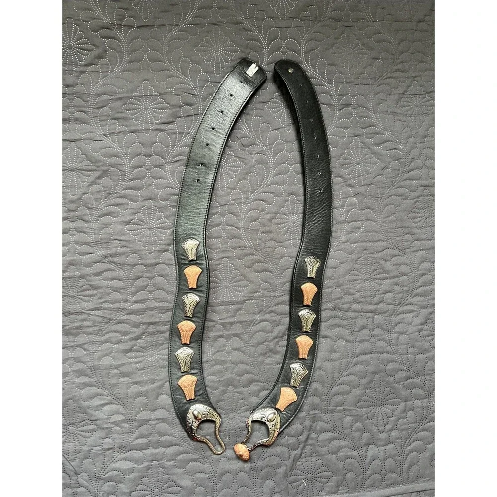 Streets Ahead VTG Silver & Rose Gold Medallion Black Leather Belt SZM/L RARE 42